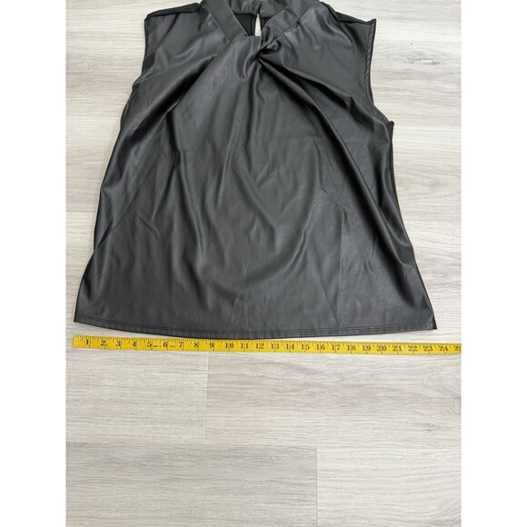 ZOE & Leelo Black Blouse with Cut Out Tie Front size 1X - Picture 5 of 6